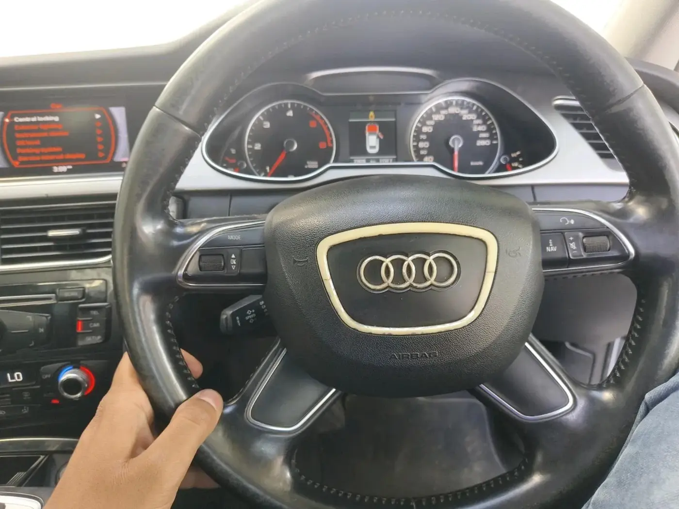 2012 Audi A4 2.0 TDI, Diesel, Automatic, 77,678 km, interior