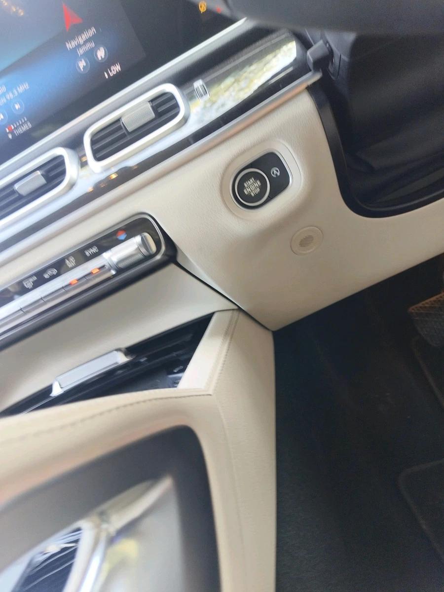 2022 Mercedes Benz GLS 400D 4MATIC , Diesel, Automatic, 8,176 km, interior
