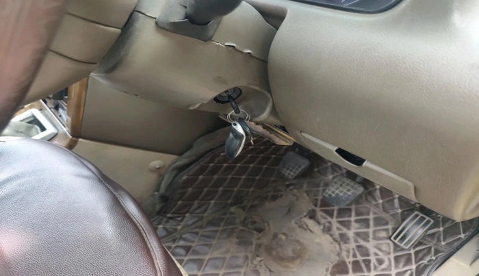 2012 Tata Safari 4X2 EX DICOR, Diesel, Manual, 1,50,310 km, interior