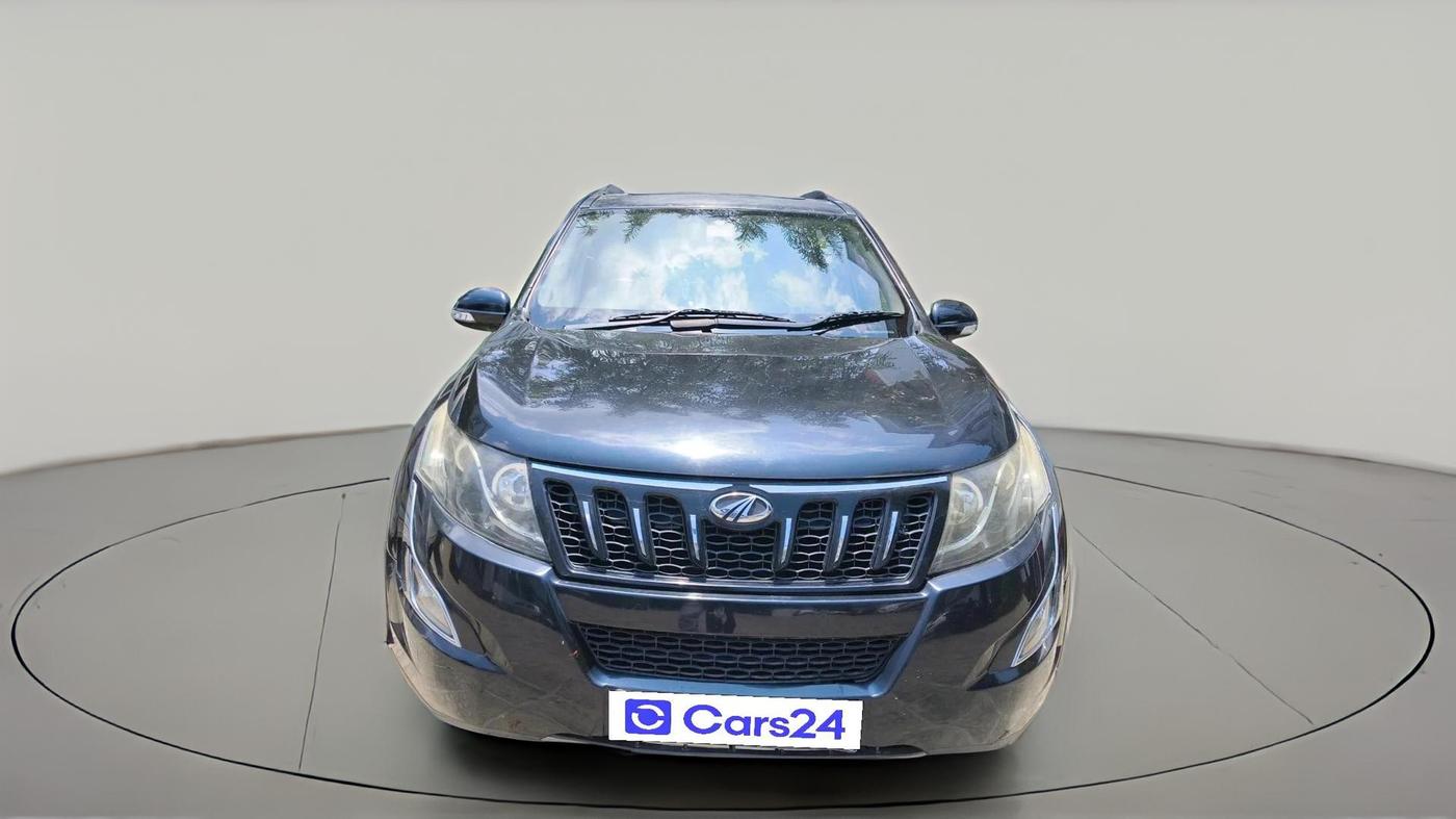 2016 Mahindra XUV500 W10 AT, Diesel, Automatic, 75,290 km, exterior