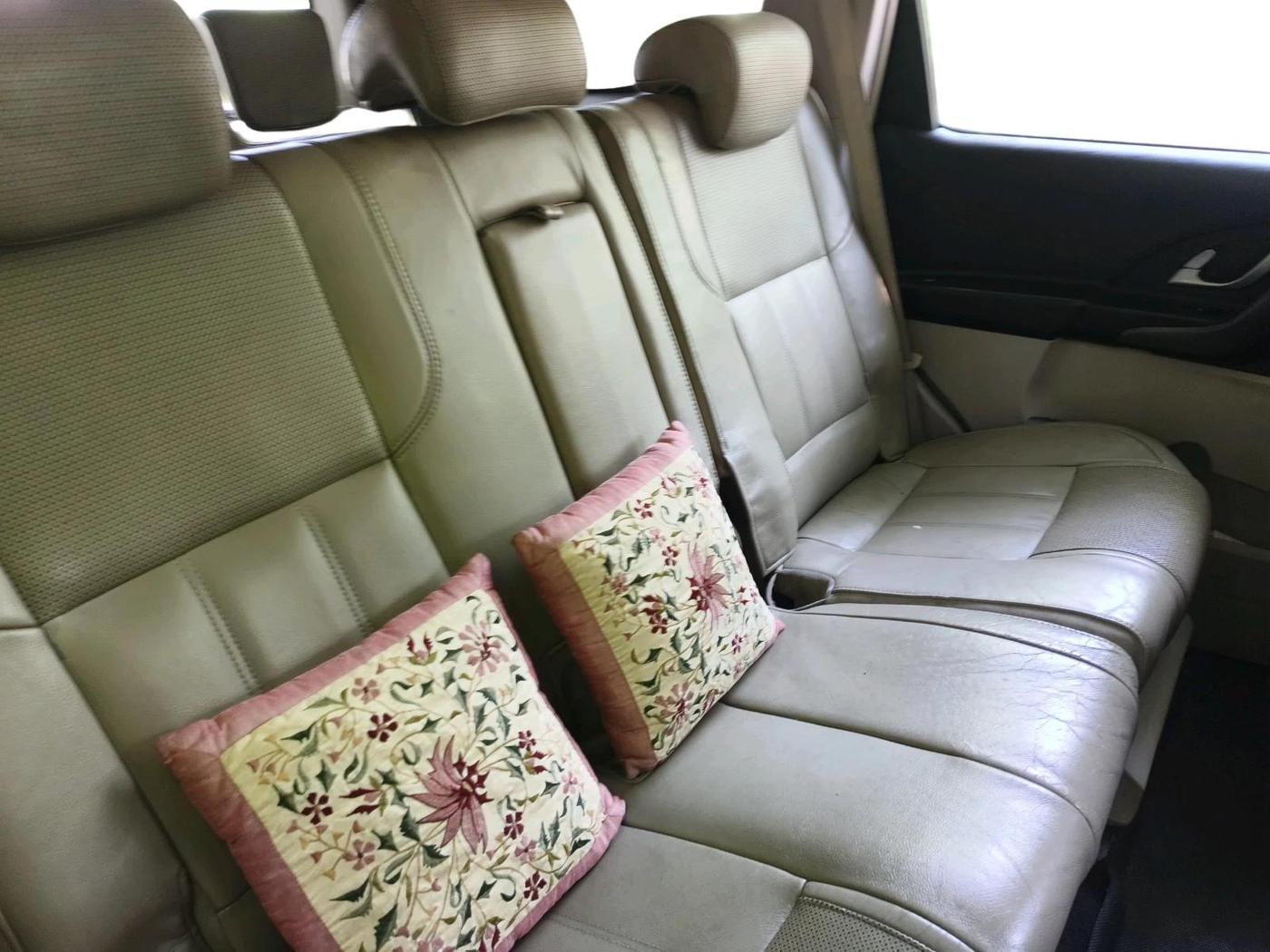 2016 Mahindra XUV500 W10 AT, Diesel, Automatic, 75,290 km, interior