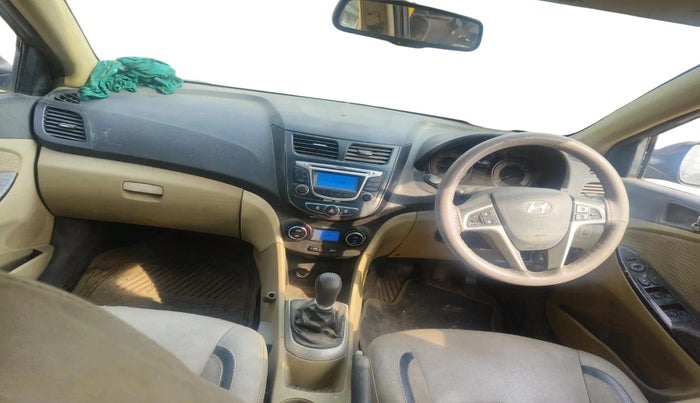 2012 Hyundai Verna FLUIDIC 1.6 CRDI SX, Diesel, Manual, 95,000 km, interior