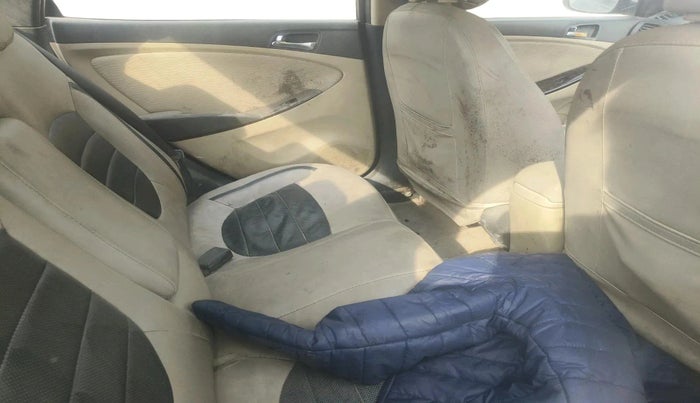 2012 Hyundai Verna FLUIDIC 1.6 CRDI SX, Diesel, Manual, 95,000 km, interior