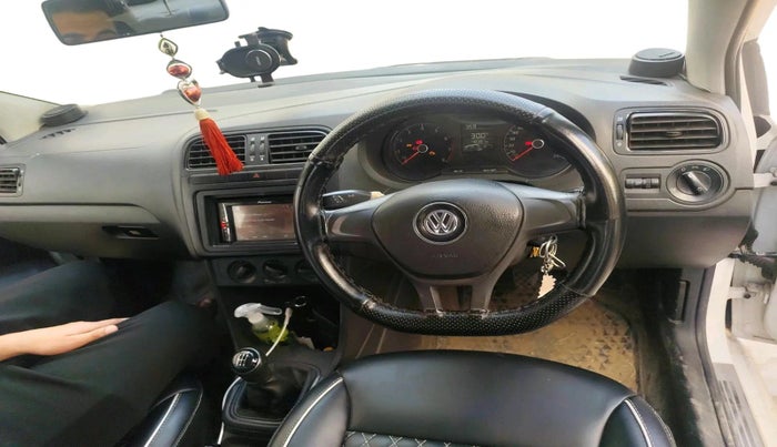 2019 Volkswagen Ameo TRENDLINE 1.0L, Petrol, Manual, 48,391 km, interior