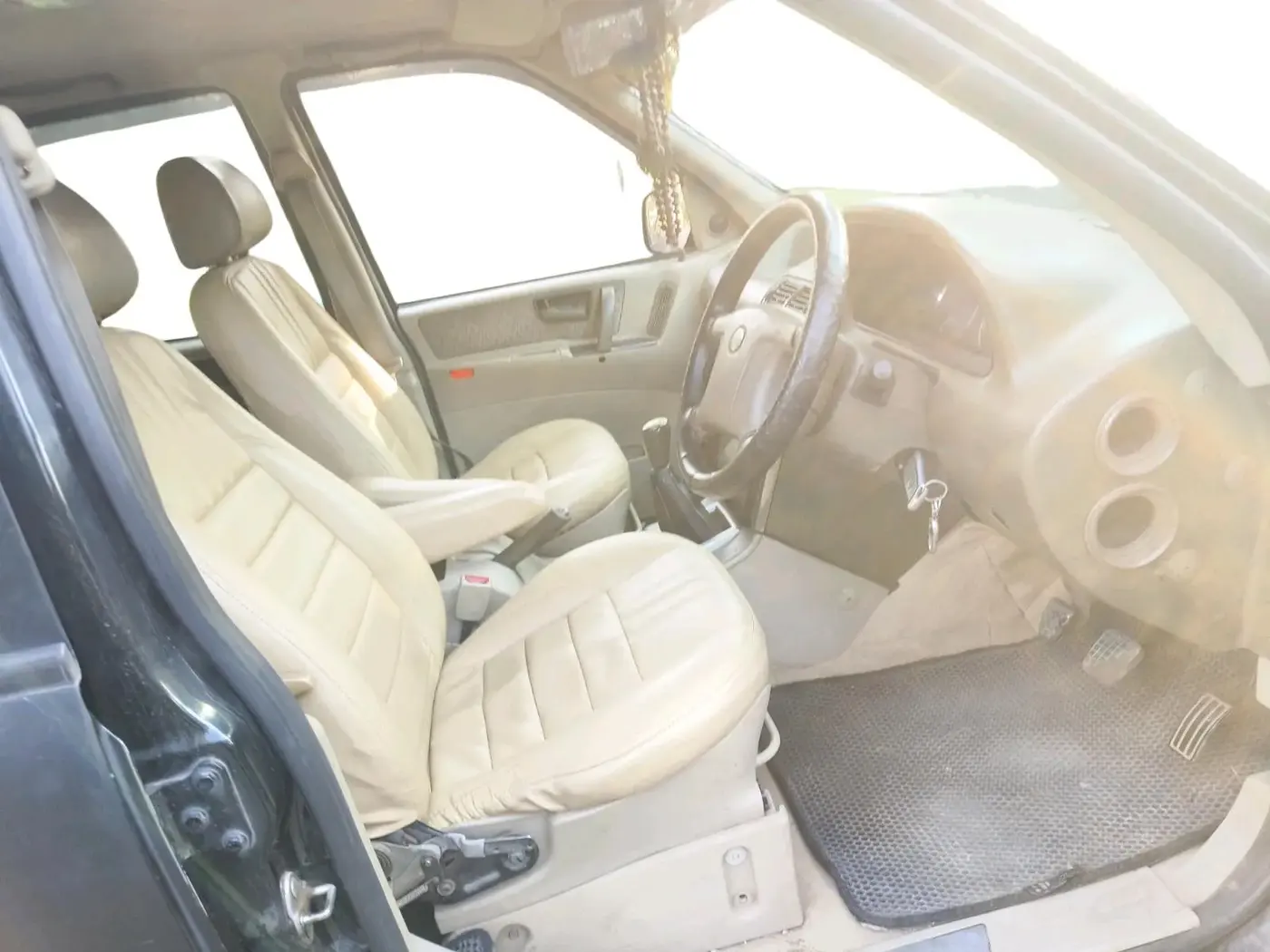 2013 Tata Safari 4X2 LX DICOR, Diesel, Manual, 1,63,798 km, interior