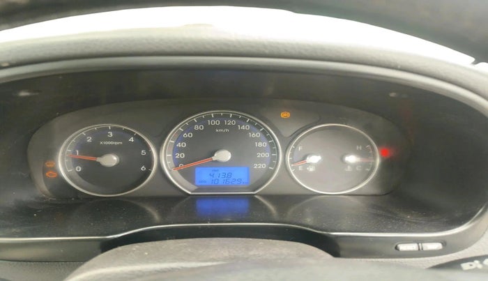 2012 Hyundai Santa Fe 2 WD, Diesel, Manual, 1,01,629 km, interior