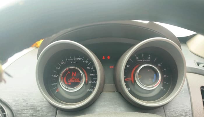 2012 Mahindra XUV500 W8, Diesel, Manual, 1,36,200 km, interior