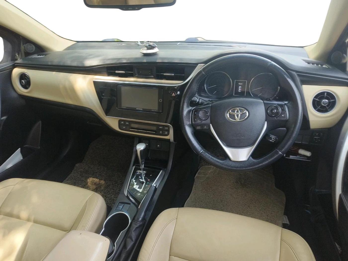 2017 Toyota Corolla Altis VL CVT PETROL, Petrol, Automatic, 92,919 km, interior