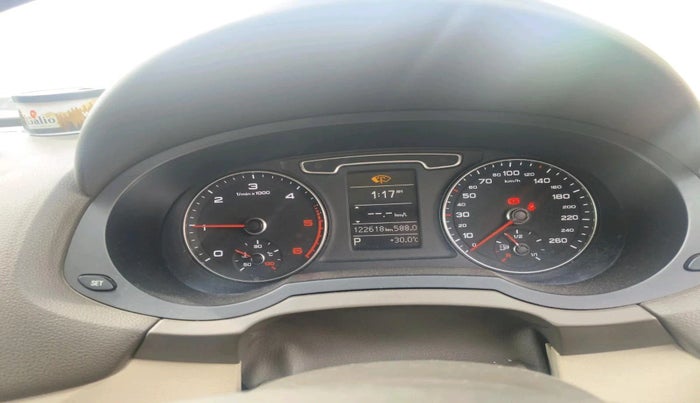 2015 Audi Q3 2.0 TDI, Diesel, Automatic, 1,22,618 km, interior