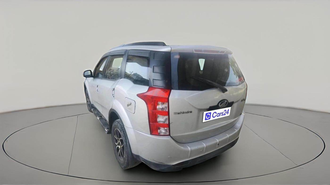 2014 Mahindra XUV500 W6, Diesel, Manual, 1,79,704 km, exterior
