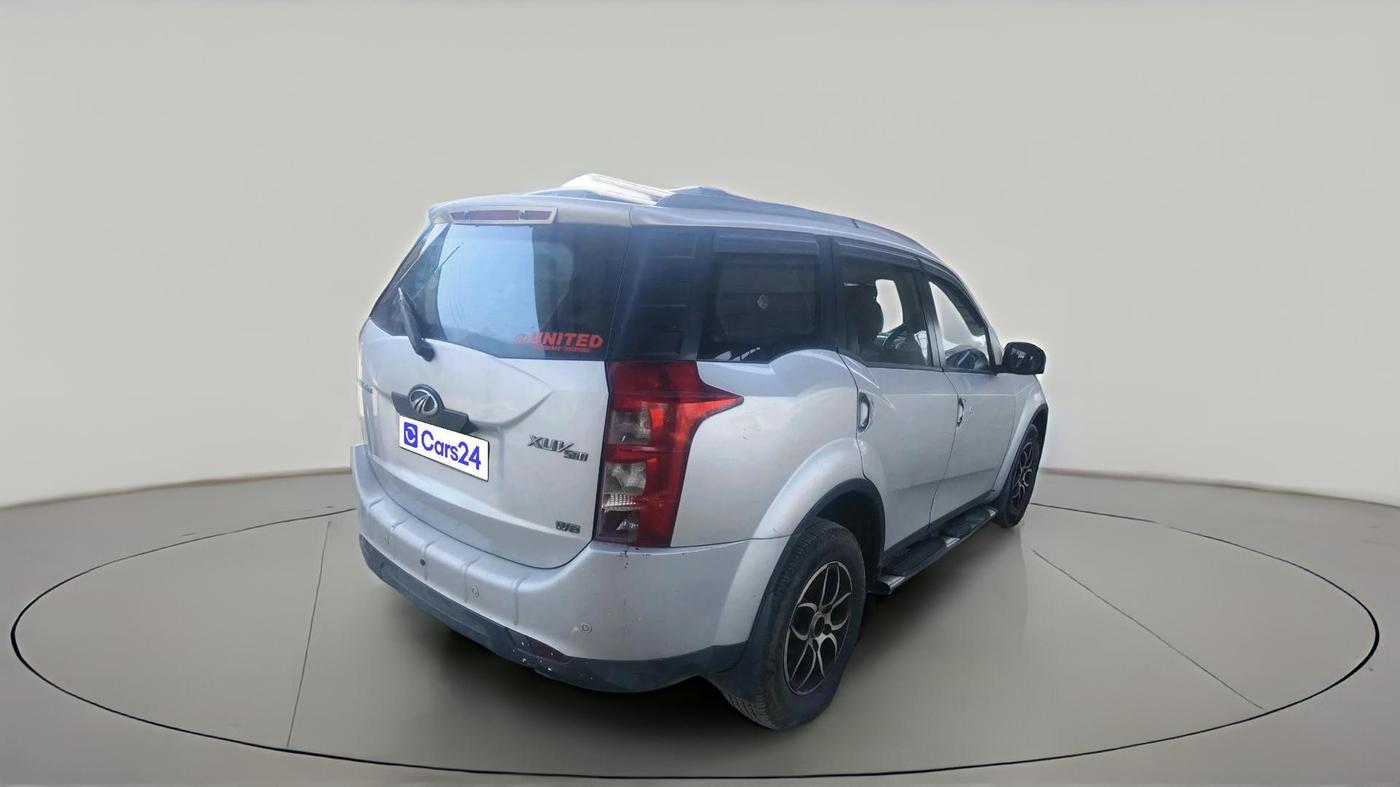 2014 Mahindra XUV500 W6, Diesel, Manual, 1,79,704 km, exterior