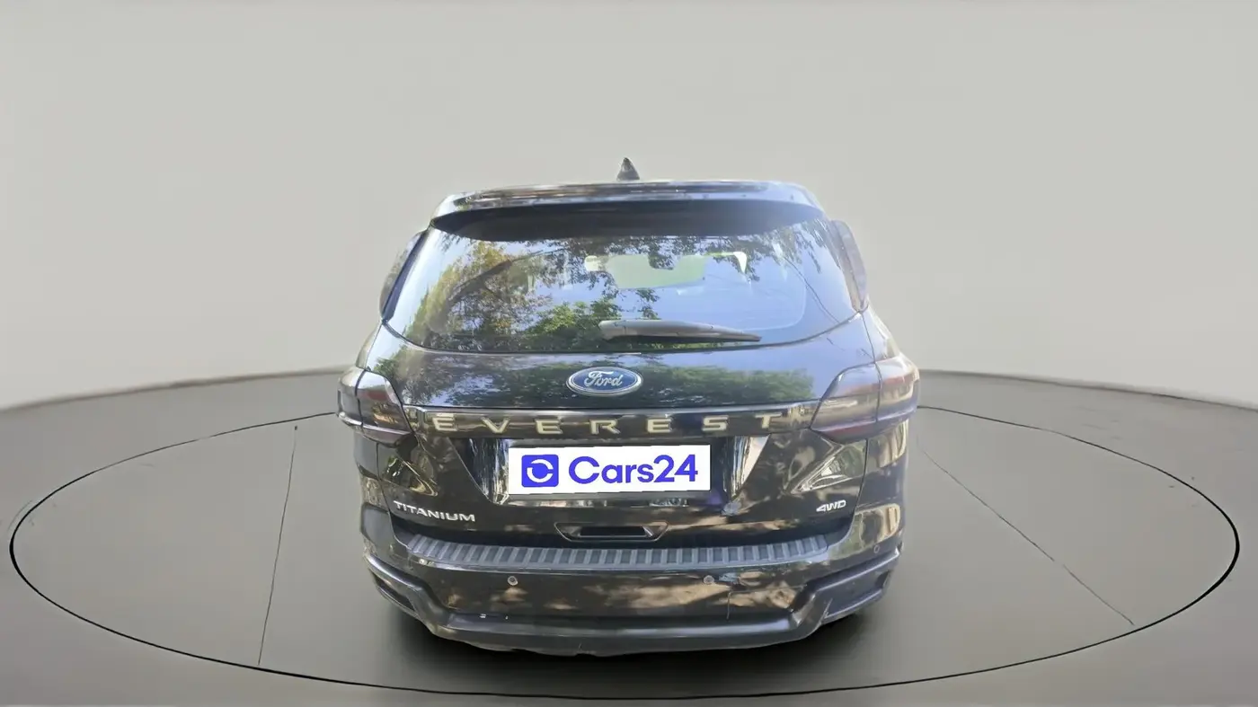 2016 Ford Endeavour TITANIUM 3.2 4X4 AT, Diesel, Automatic, 1,40,915 km, exterior