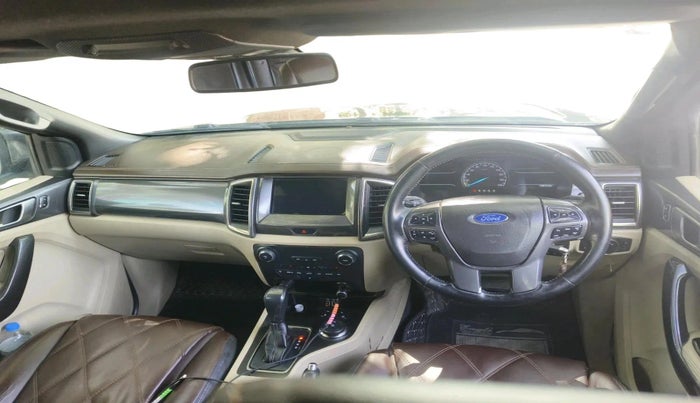 2016 Ford Endeavour TITANIUM 3.2 4X4 AT, Diesel, Automatic, 1,40,915 km, interior