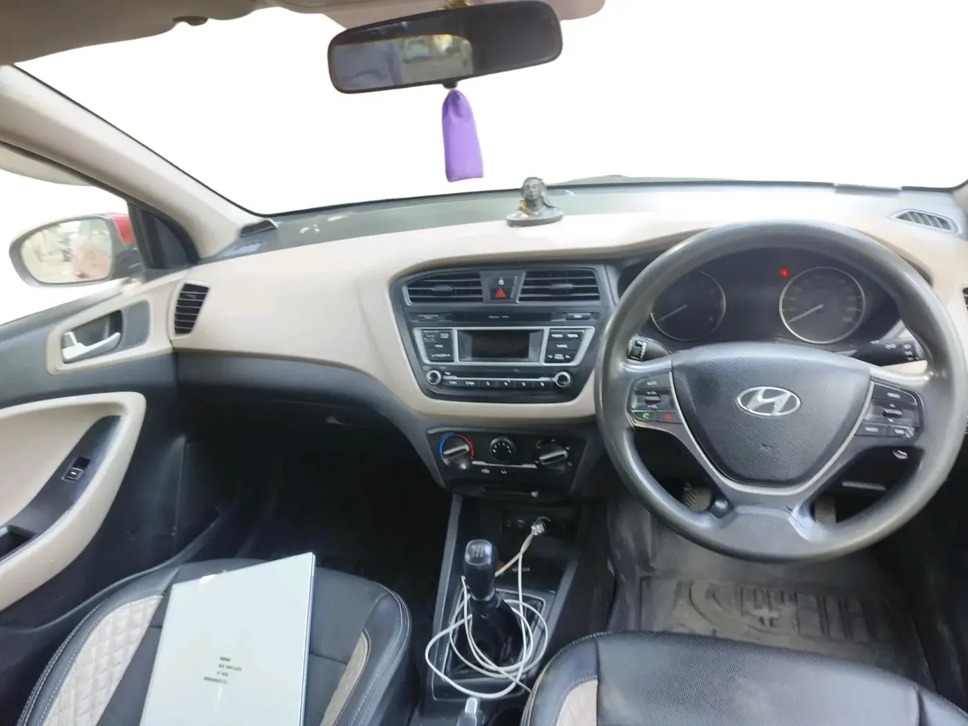 2015 Hyundai Elite i20 MAGNA 1.2, Petrol, Manual, 1,25,509 km, interior