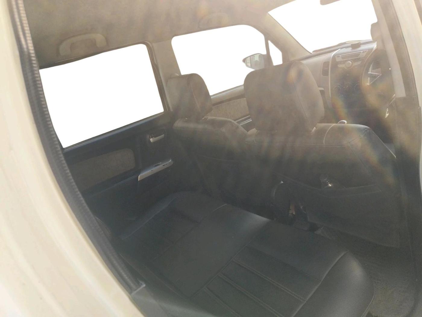 2013 Maruti Wagon R 1.0 VXI, Petrol, Manual, 74,136 km, interior
