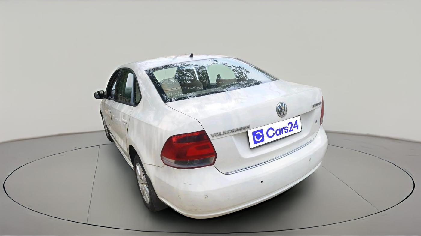 2012 Volkswagen Vento HIGHLINE DIESEL 1.6, Diesel, Manual, 1,64,851 km, exterior