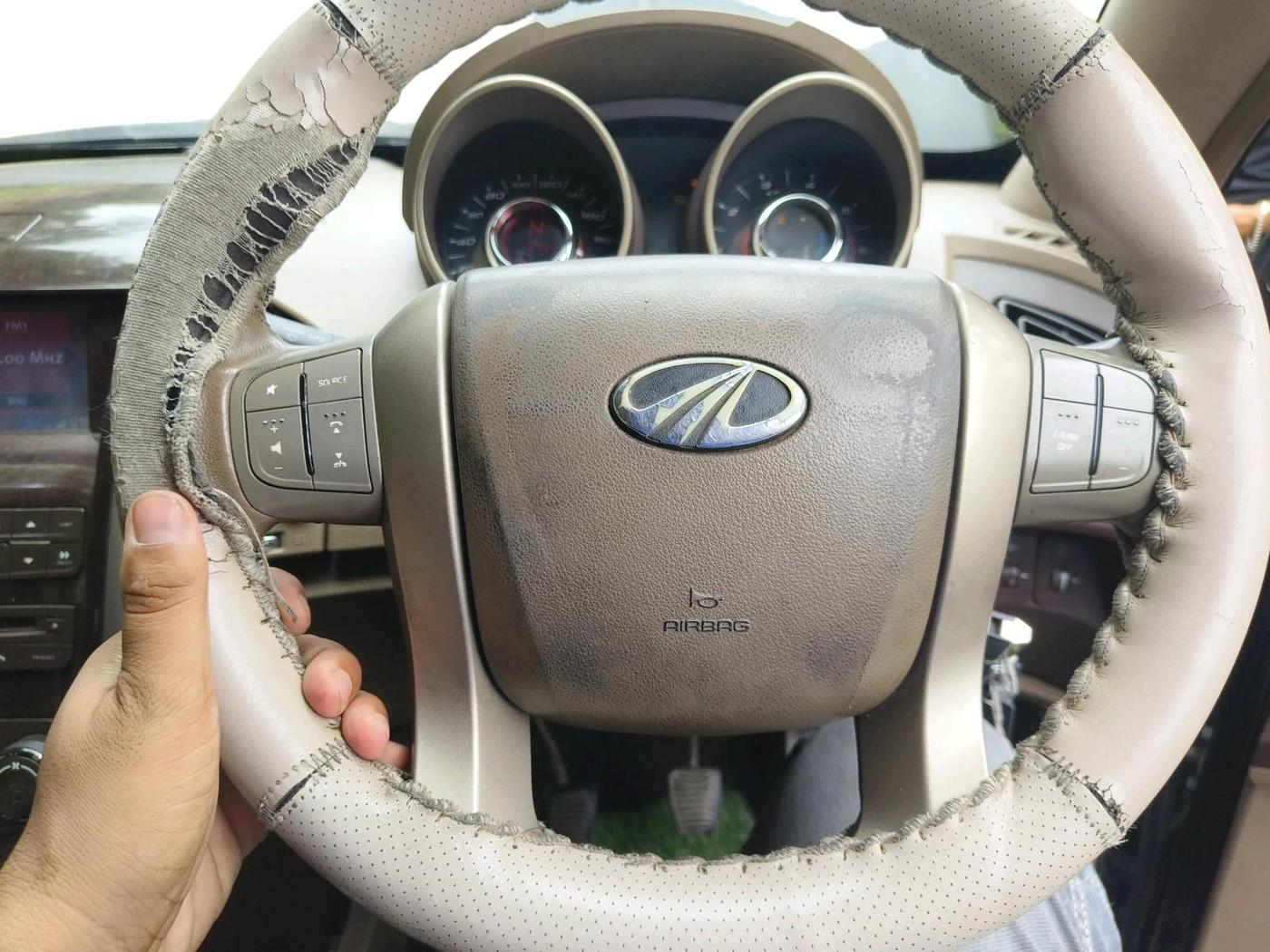 2013 Mahindra XUV500 W8, Diesel, Manual, 1,15,794 km, interior
