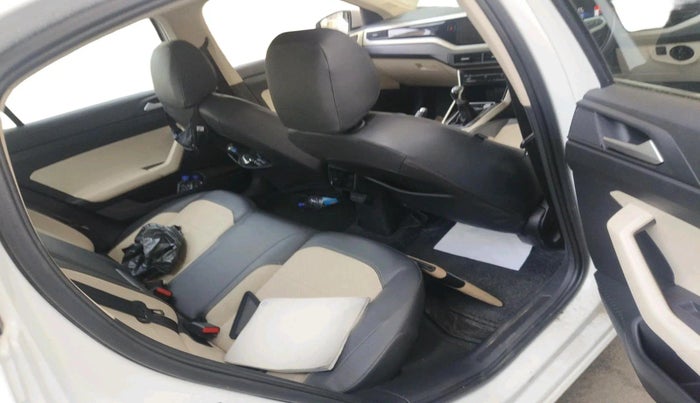 2023 Volkswagen VIRTUS TOPLINE TSI 1.0 MT, Petrol, Manual, 29,473 km, interior