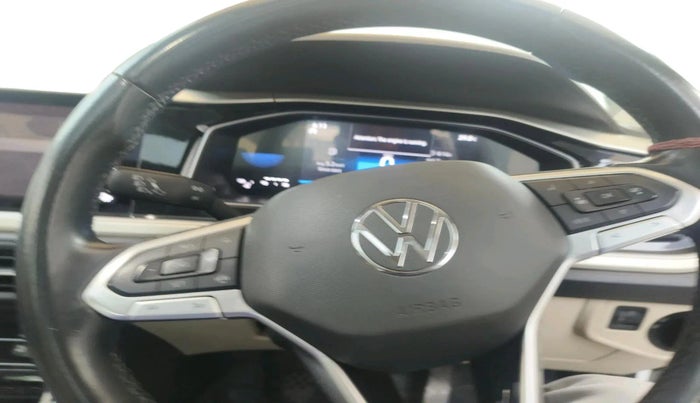 2023 Volkswagen VIRTUS TOPLINE TSI 1.0 MT, Petrol, Manual, 29,473 km, interior