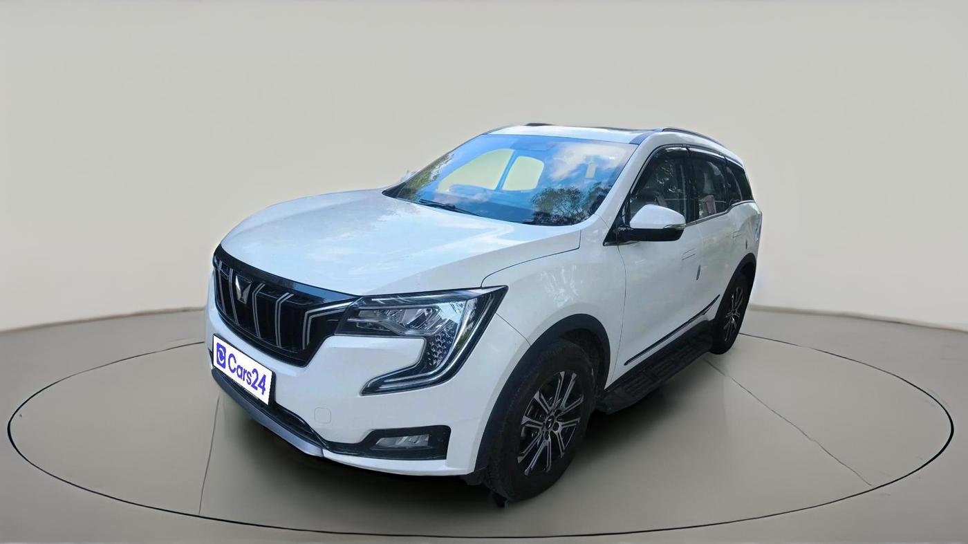 2025 Mahindra XUV700 AX 7 P MT 7 STR, Petrol, Manual, 13,152 km, exterior