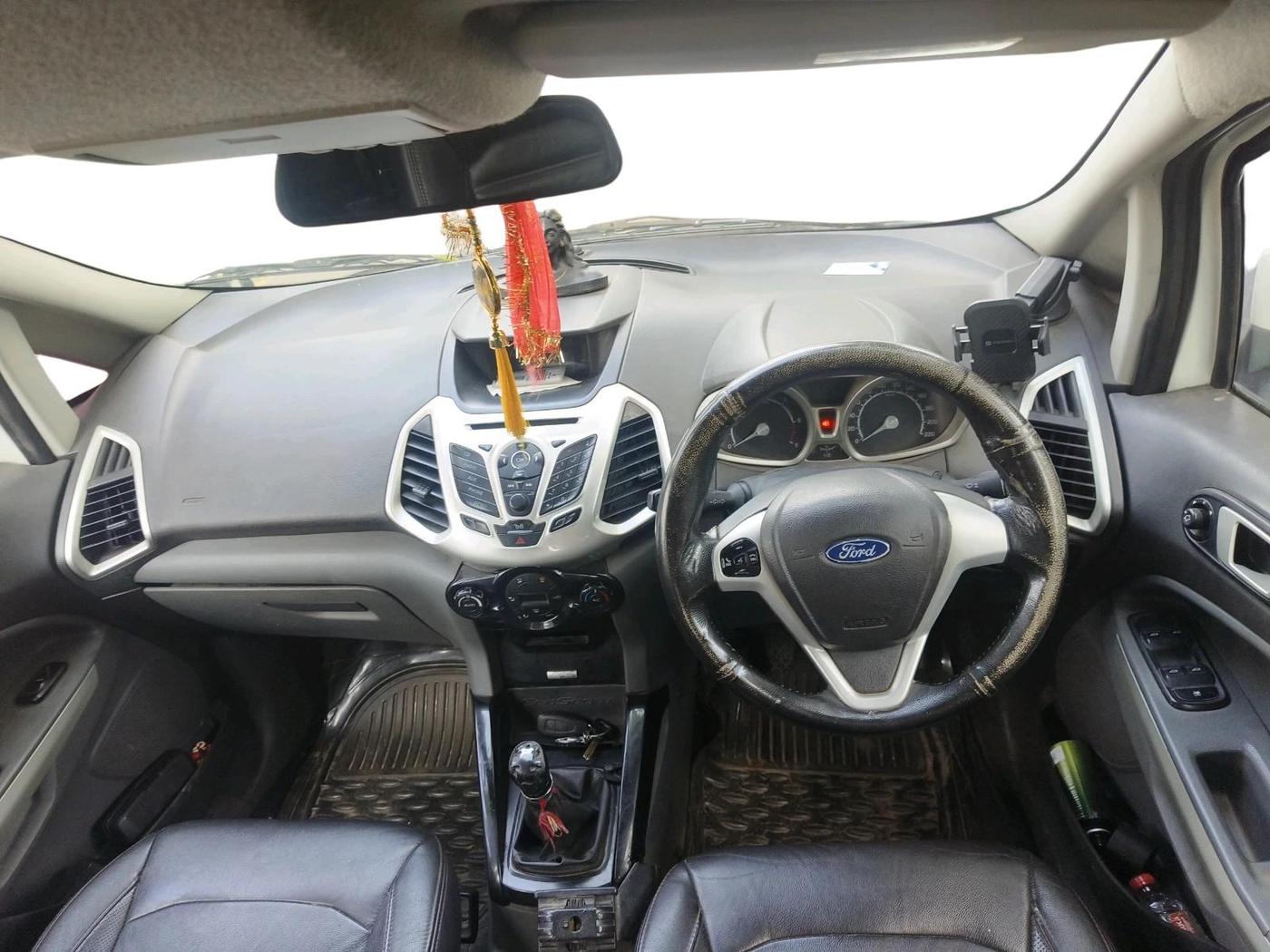 2014 Ford Ecosport TITANIUM 1.5L DIESEL (OPT), Diesel, Manual, 1,27,176 km, interior