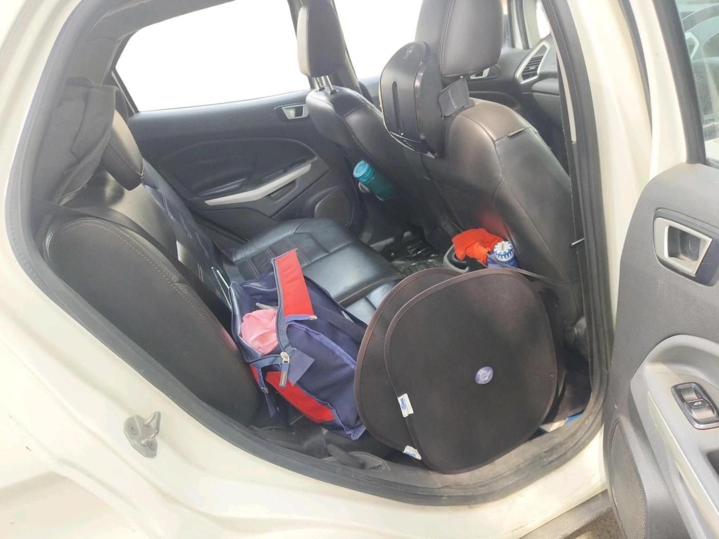 2014 Ford Ecosport TITANIUM 1.5L DIESEL (OPT), Diesel, Manual, 1,27,176 km, interior