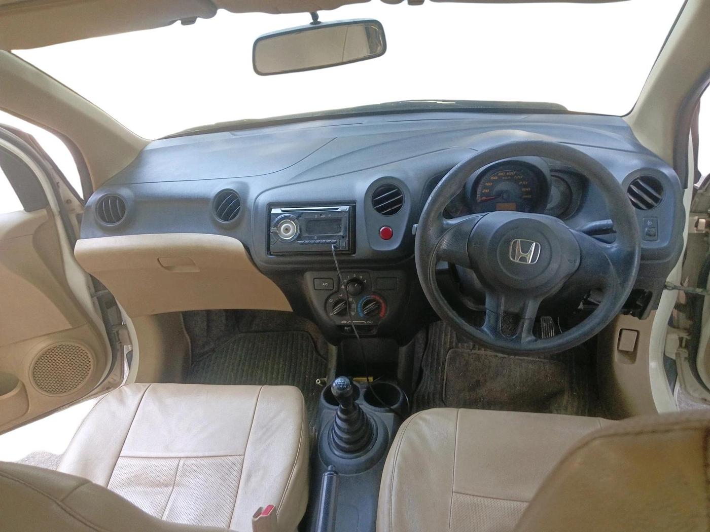 2014 Honda Amaze 1.5L I-DTEC E, Diesel, Manual, 1,12,060 km, interior