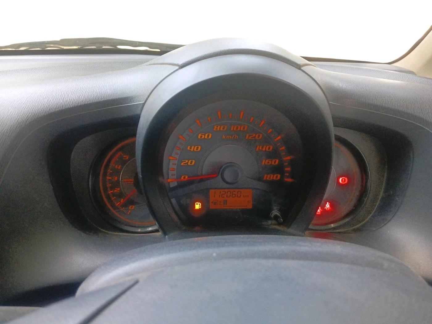 2014 Honda Amaze 1.5L I-DTEC E, Diesel, Manual, 1,12,060 km, interior