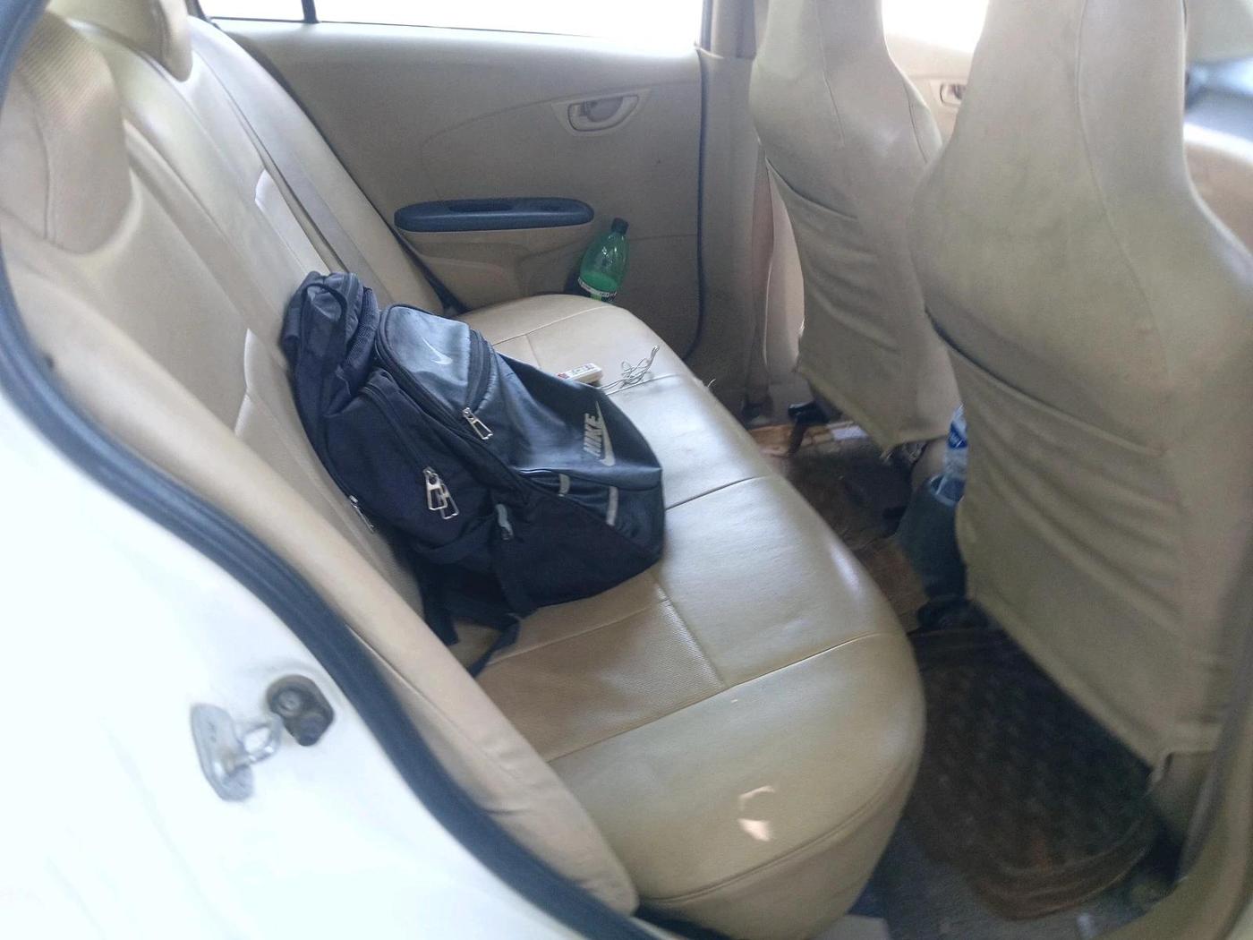 2014 Honda Amaze 1.5L I-DTEC E, Diesel, Manual, 1,12,060 km, interior