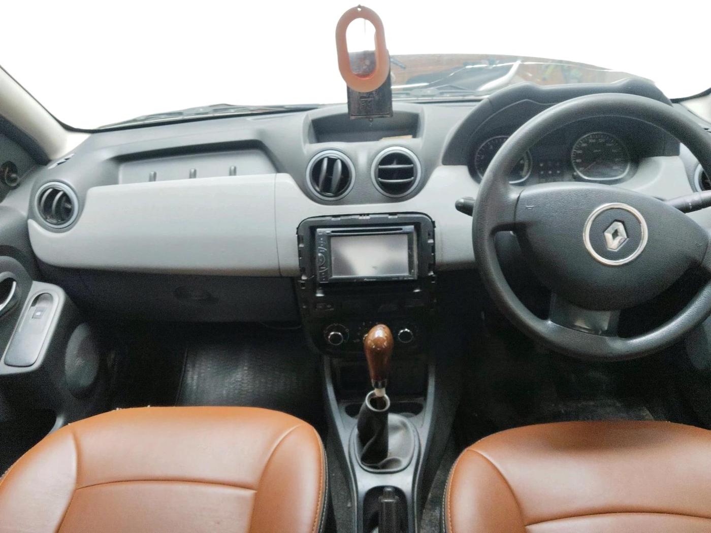 2013 Renault Duster 85 PS RXE DIESEL, Diesel, Manual, 93,153 km, interior