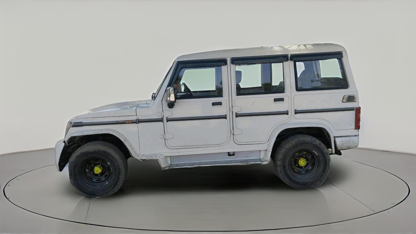 2013 Mahindra Bolero ZLX BS IV, Diesel, Manual, 2,00,000 km, exterior