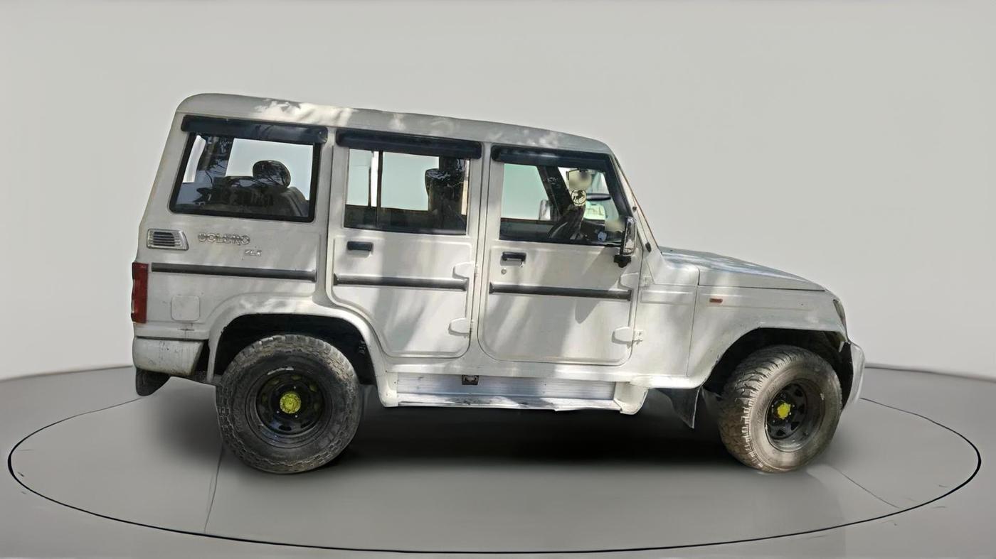 2013 Mahindra Bolero ZLX BS IV, Diesel, Manual, 2,00,000 km, exterior