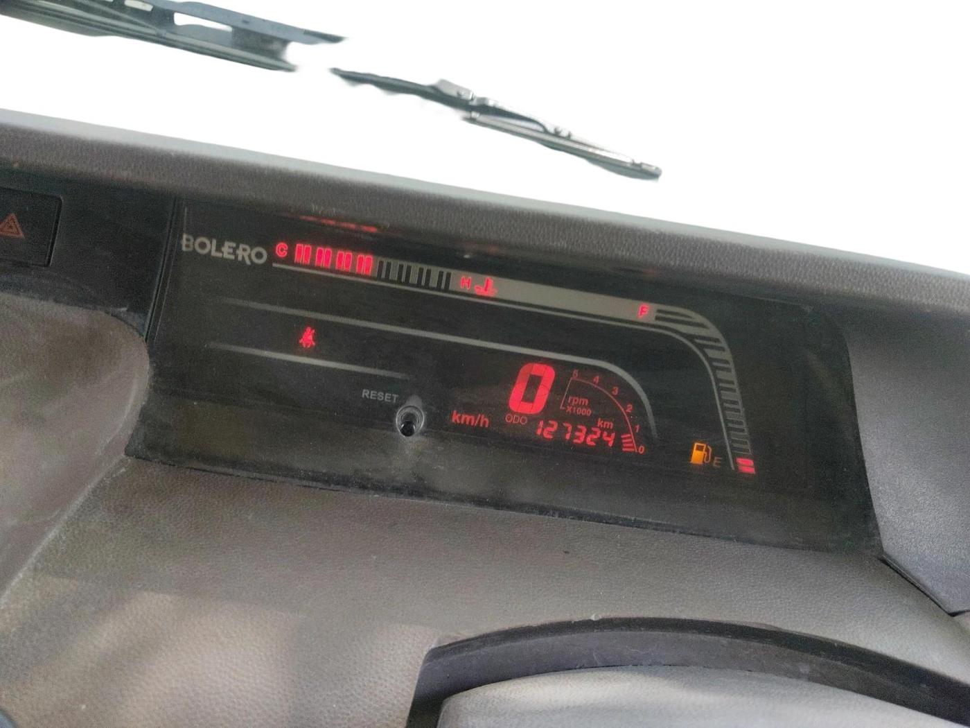 2013 Mahindra Bolero ZLX BS IV, Diesel, Manual, 2,00,000 km, interior
