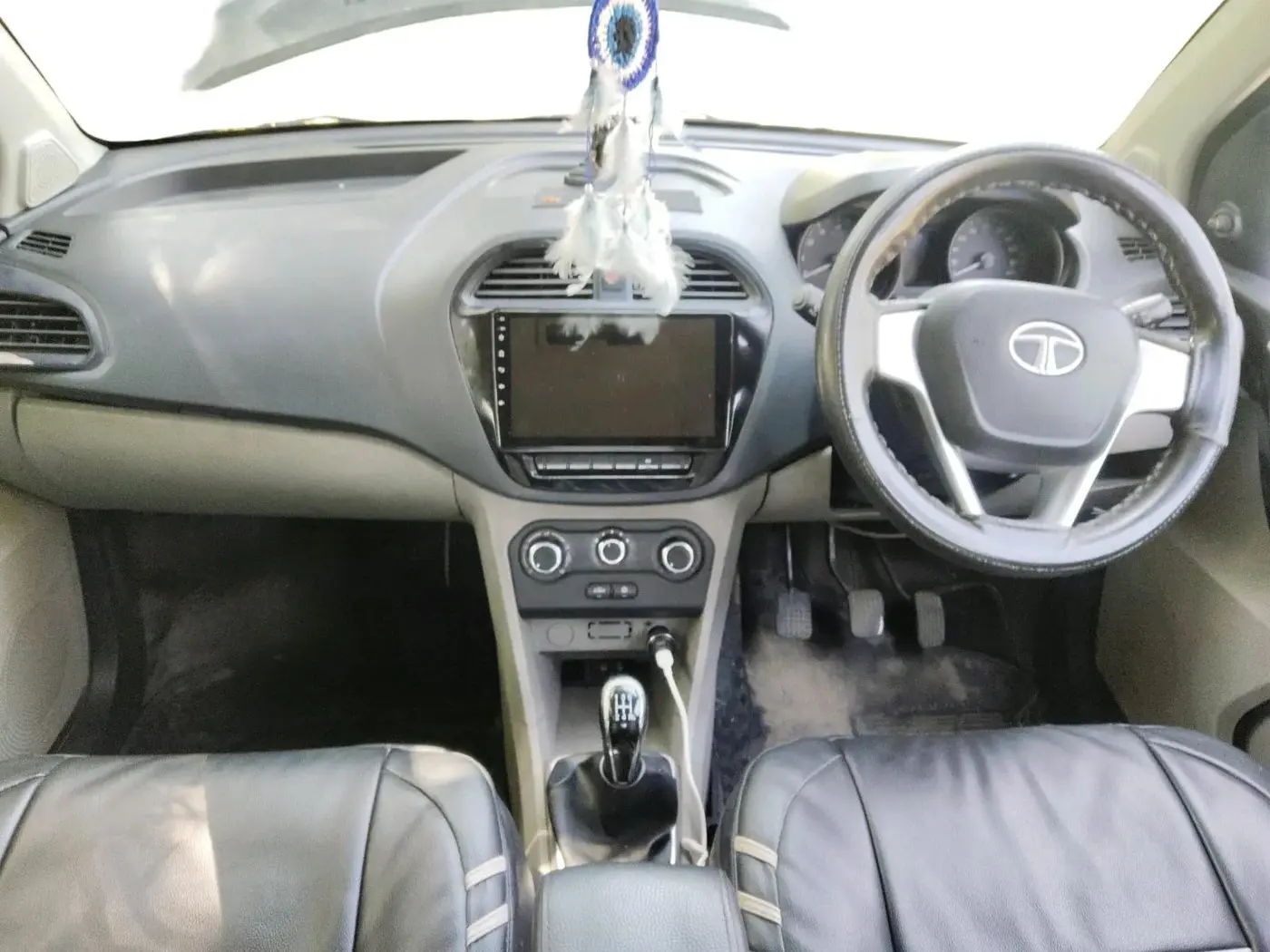 2017 Tata Tiago XM PETROL, Petrol, Manual, 90,884 km, interior