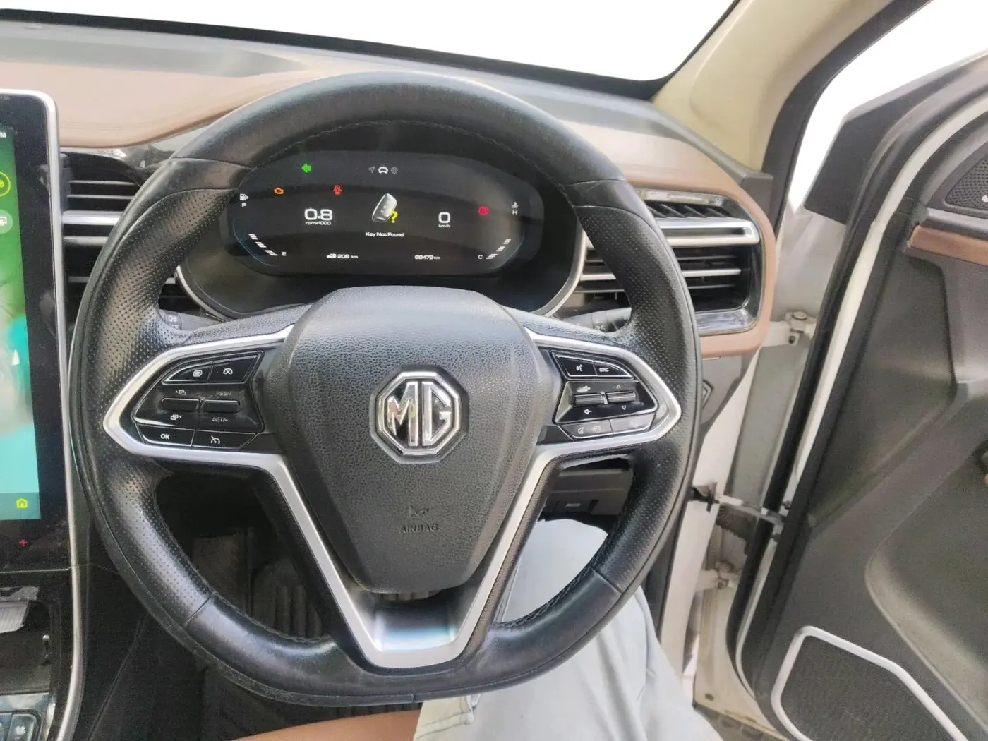 2023 MG HECTOR PLUS SHARP PRO 2.0 TURBO DIESEL 7 STR, Diesel, Manual, 72,351 km, interior