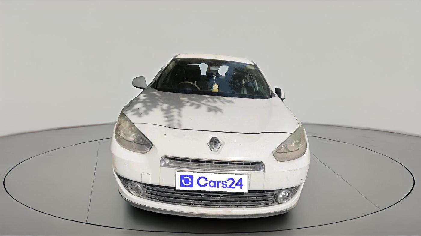 2013 Renault Fluence 1.5 E4, Diesel, Manual, 1,81,801 km, exterior
