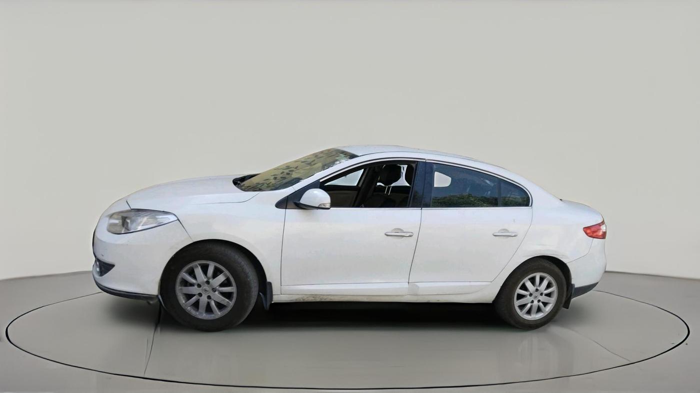 2013 Renault Fluence 1.5 E4, Diesel, Manual, 1,81,801 km, exterior