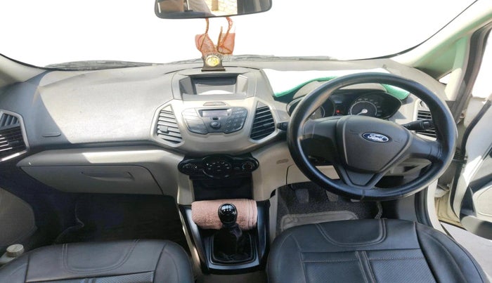 2015 Ford Ecosport AMBIENTE 1.5L DIESEL, Diesel, Manual, 1,25,303 km, interior