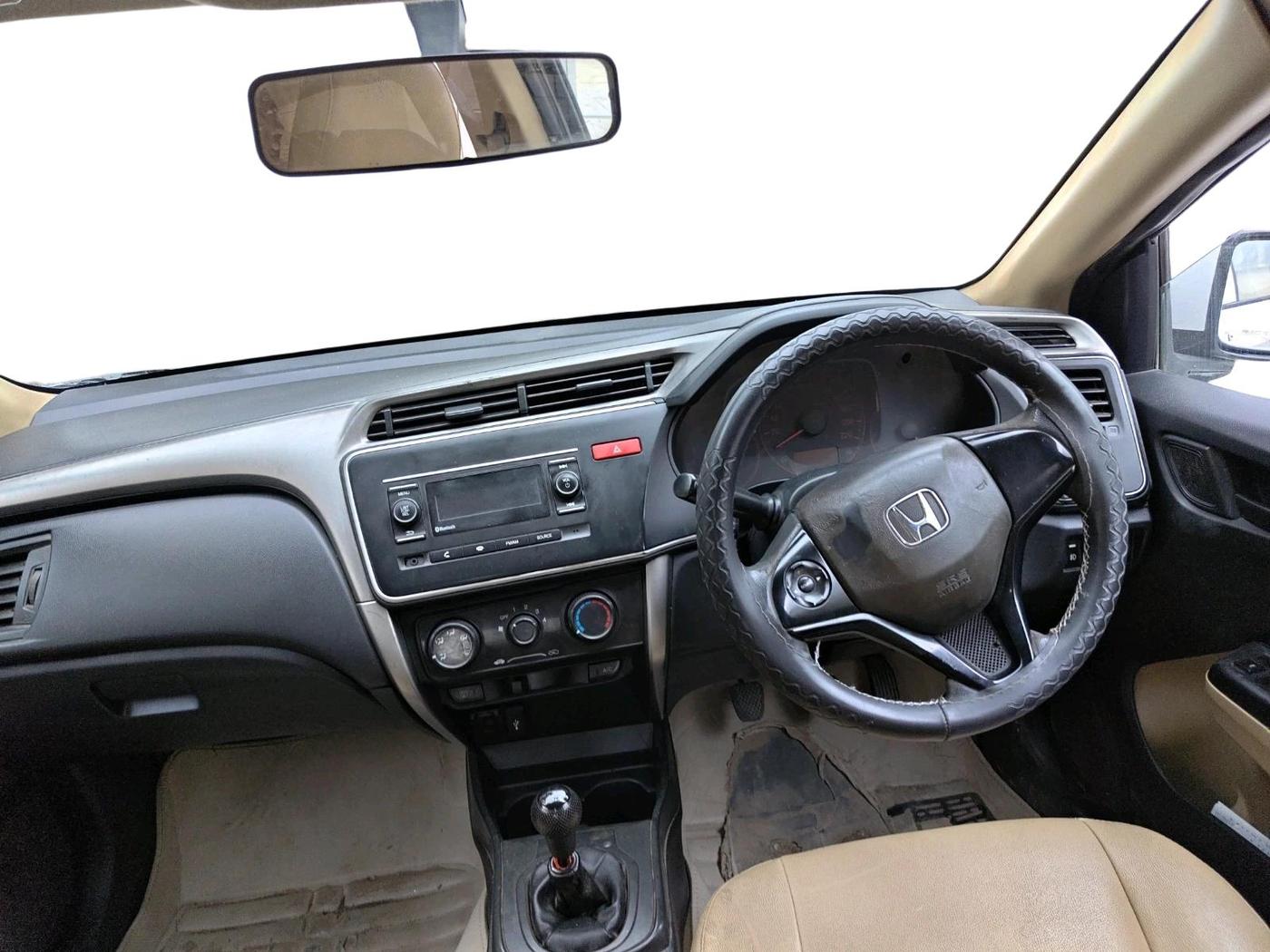 2014 Honda City 1.5L I-DTEC S, Diesel, Manual, 1,43,218 km, interior