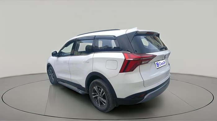 2024 Mahindra XUV700 AX 5 P MT 7 STR, Petrol, Manual, 46,780 km, exterior