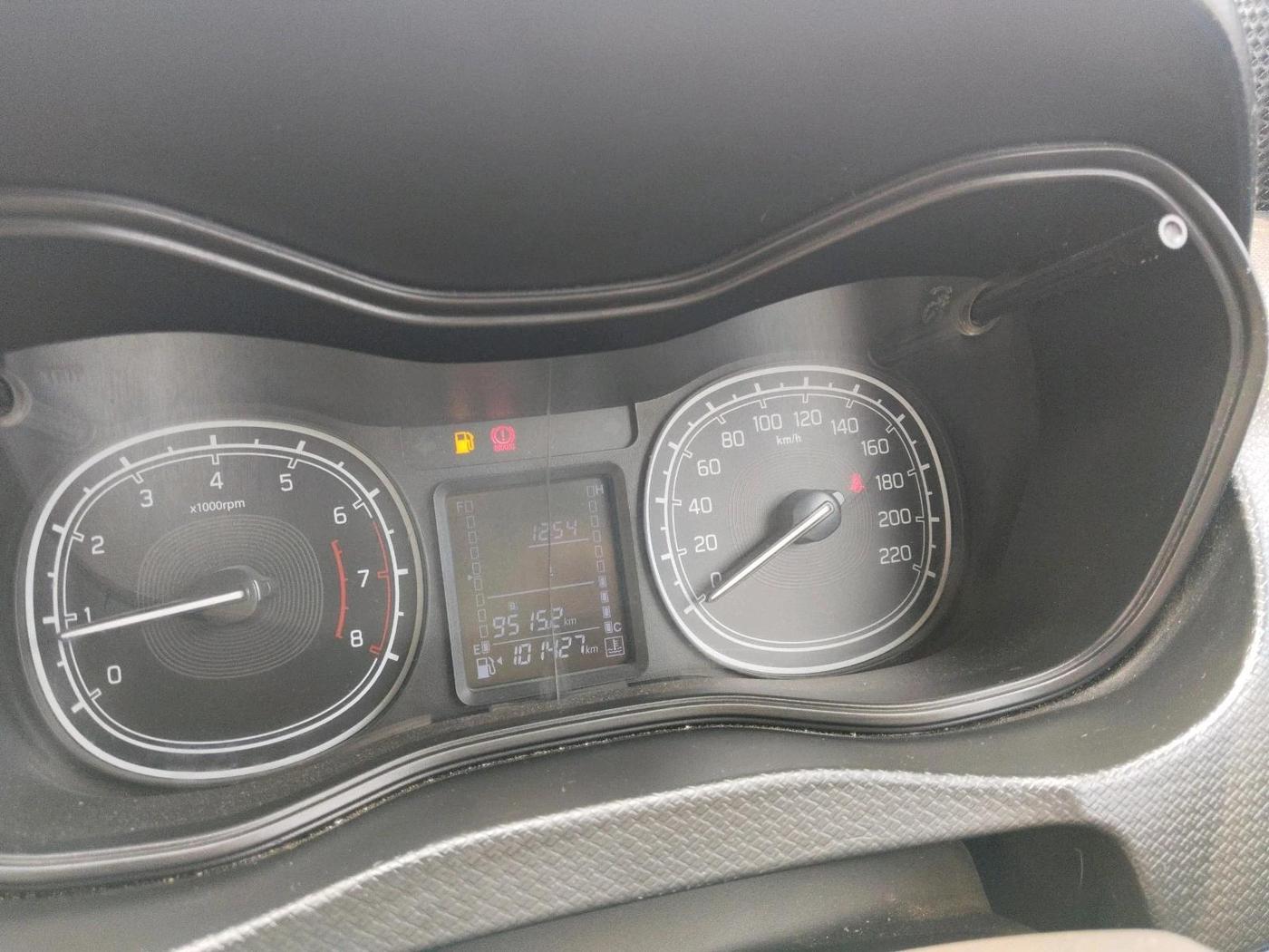 2021 Maruti Vitara Brezza VXI, Petrol, Manual, 1,01,427 km, interior