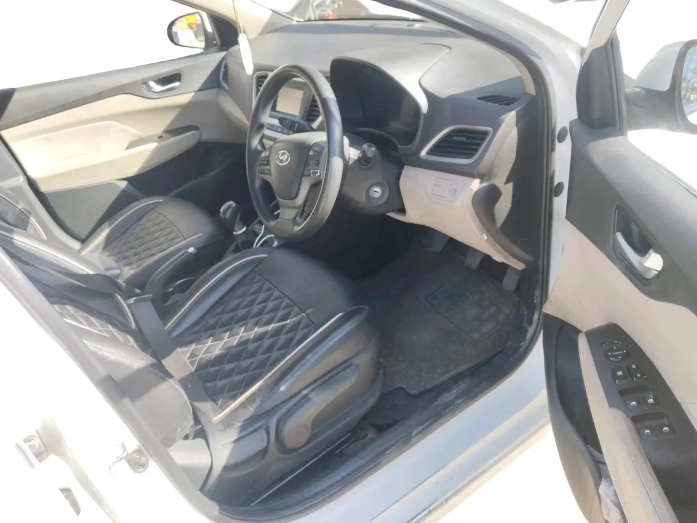 2018 Hyundai Verna 1.6 EX CRDI, Diesel, Manual, 54,857 km, interior
