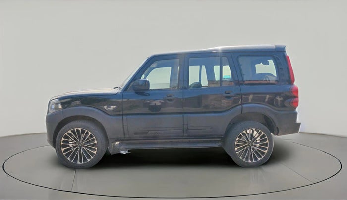 2023 Mahindra SCORPIO CLASSIC S 7STR, Diesel, Manual, 28,002 km, exterior