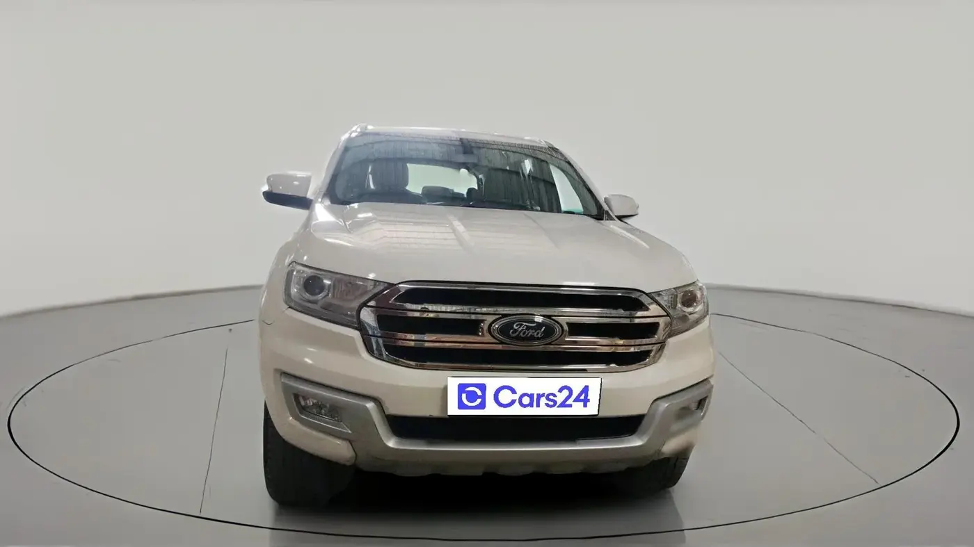 2017 Ford Endeavour TREND 2.2 4X2 AT, Diesel, Automatic, 1,18,238 km, exterior
