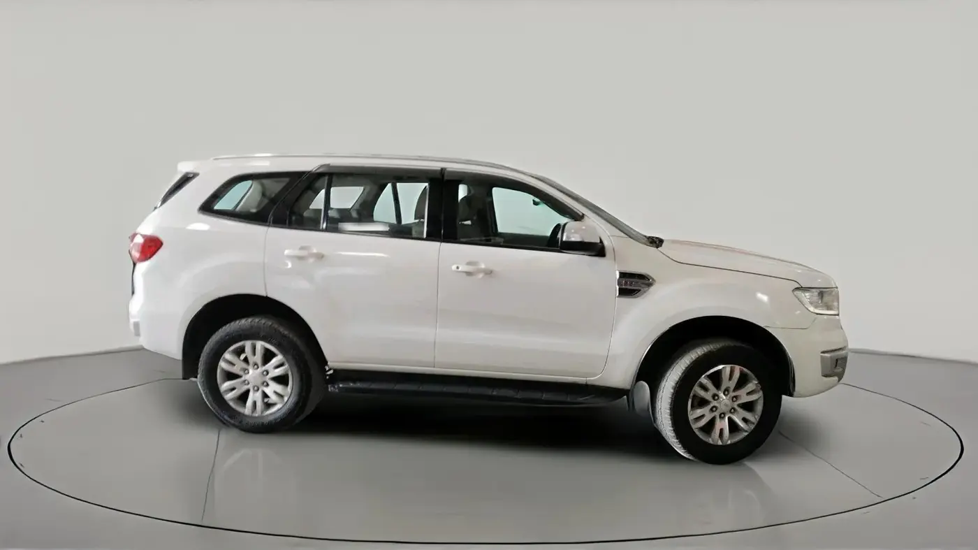2017 Ford Endeavour TREND 2.2 4X2 AT, Diesel, Automatic, 1,18,238 km, exterior