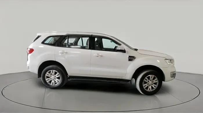 2017 Ford Endeavour TREND 2.2 4X2 AT, Diesel, Automatic, 1,18,238 km, exterior