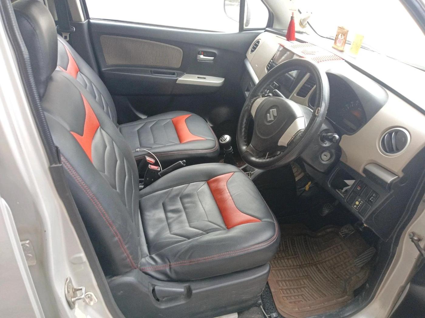 2015 Maruti Wagon R 1.0 LXI CNG, CNG, Manual, 1,02,882 km, interior