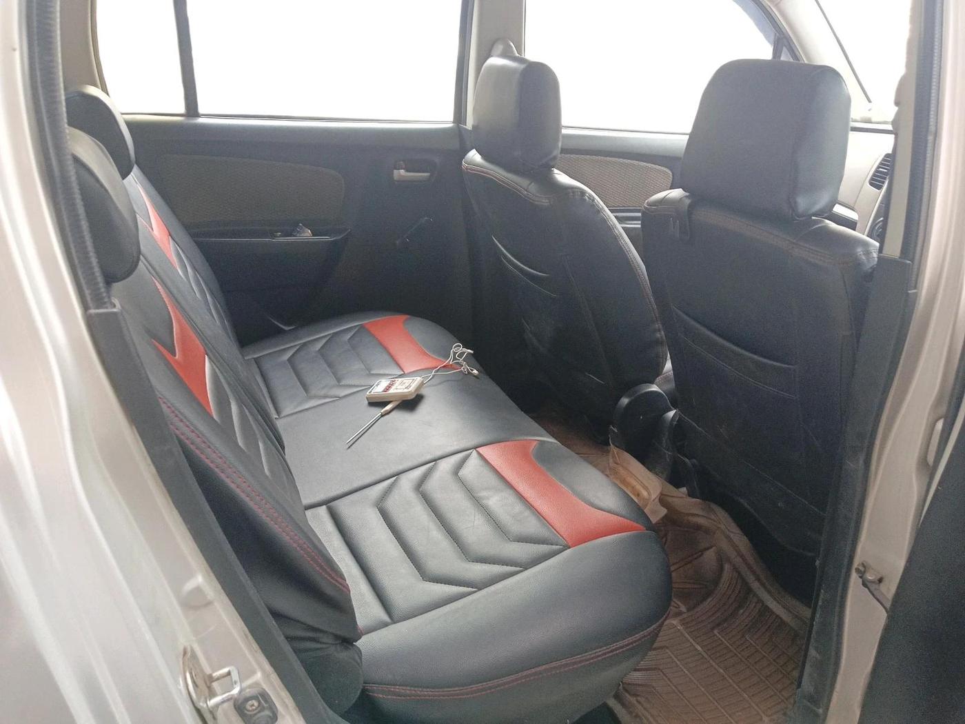 2015 Maruti Wagon R 1.0 LXI CNG, CNG, Manual, 1,02,882 km, interior
