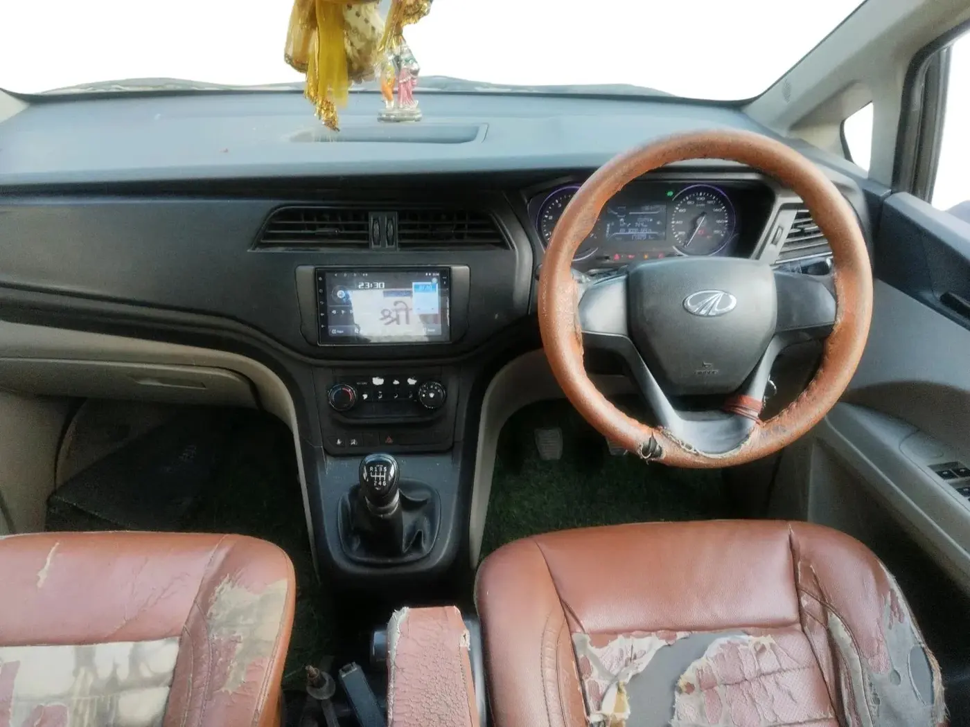 2019 Mahindra MARAZZO M2 7STR, Diesel, Manual, 1,73,291 km, interior