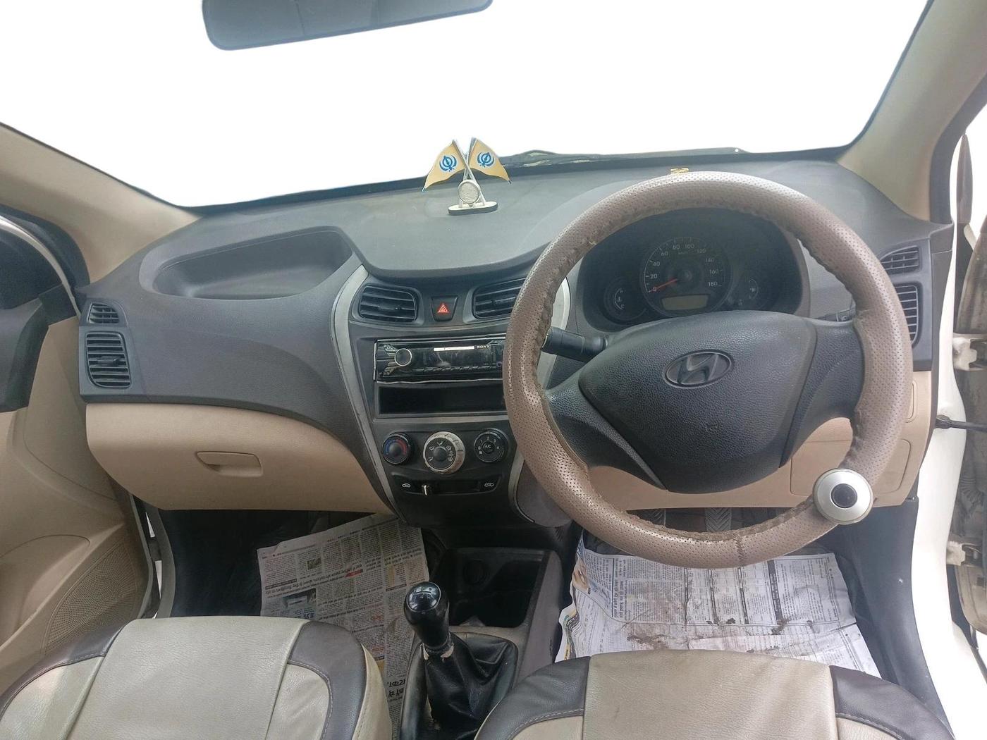 2012 Hyundai Eon ERA +, Petrol, Manual, 57,408 km, interior
